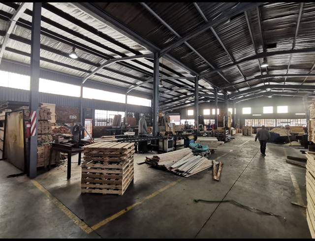 1,500M² FACTORY TO LET IN WADEVILLE